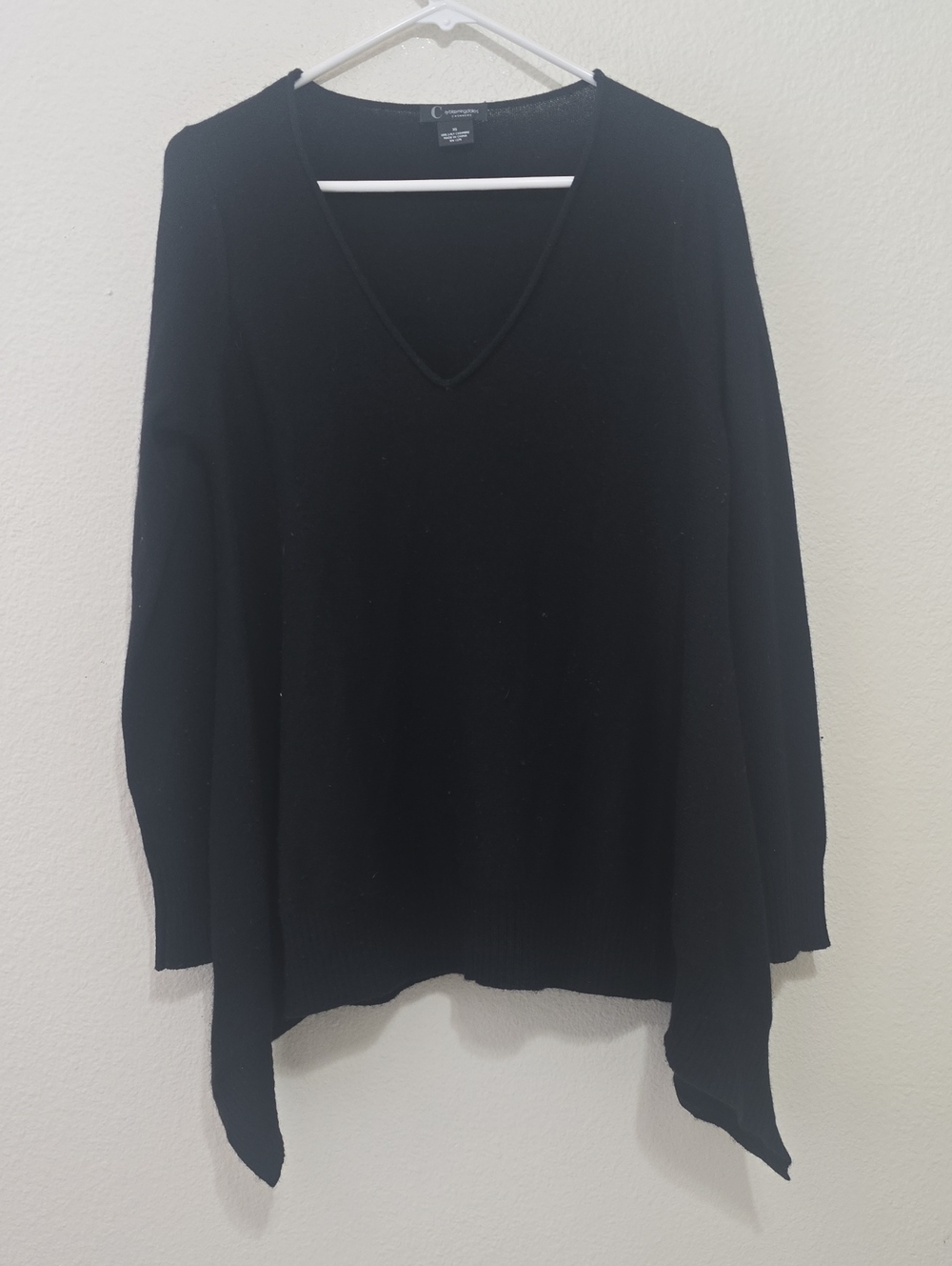 C By Bloomingdale's Black V-Neck Asymetrical Knit Sweater XS